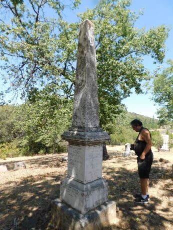 [Picture of Obelisk marker]